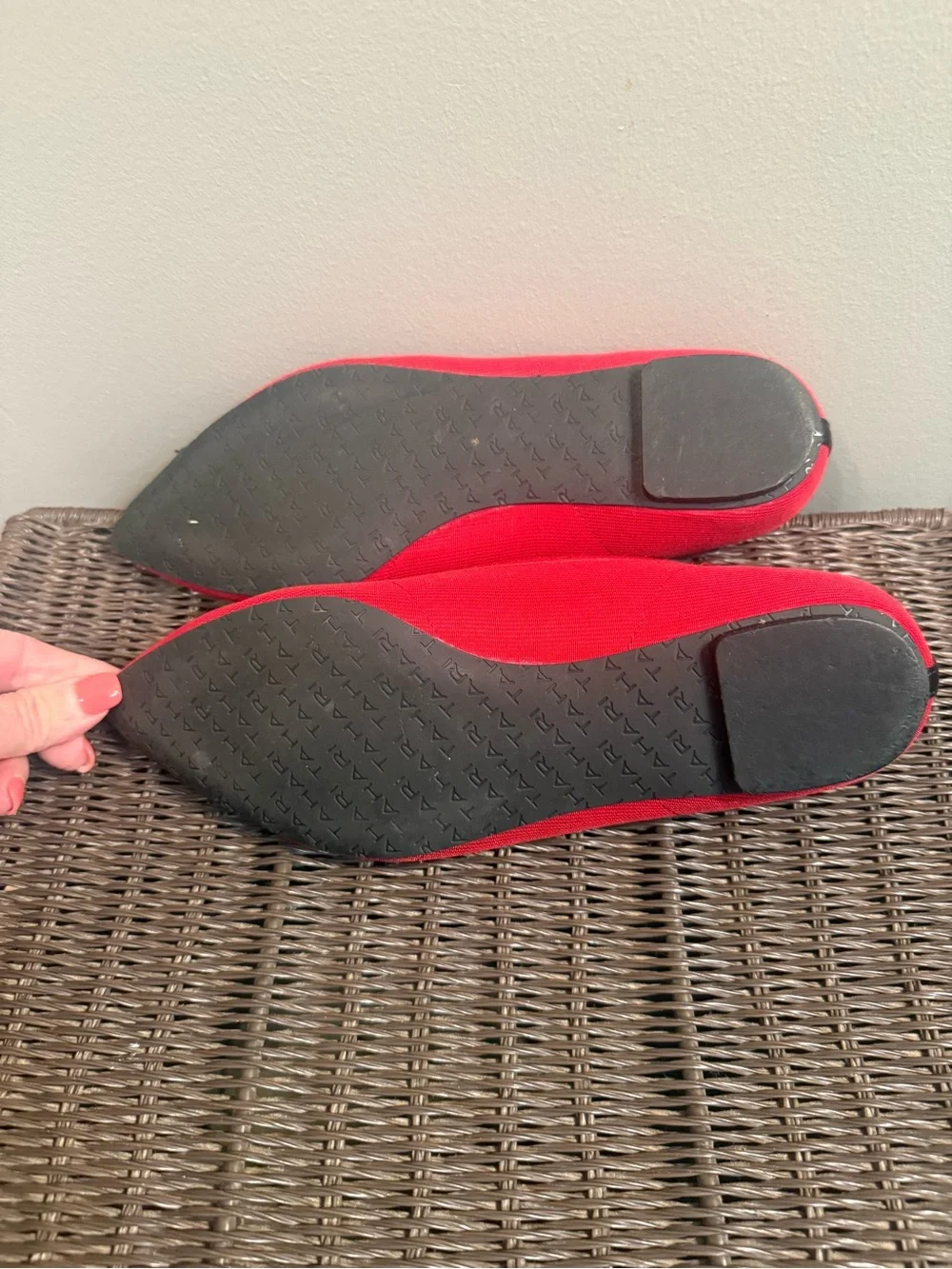 Tahari Red Pointed-Toe Ballet Flats